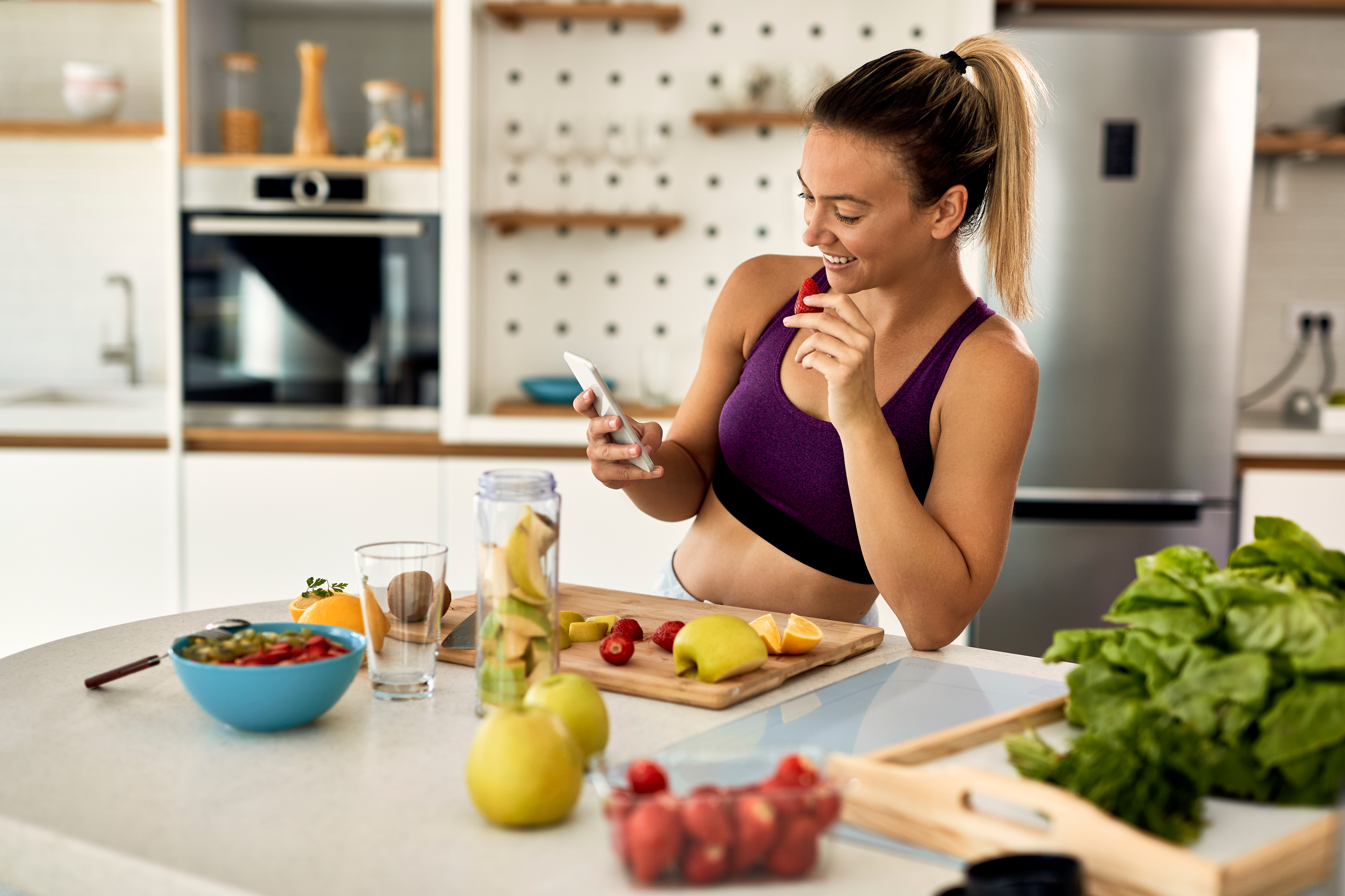 Consulta de nutrição: atendimento presencial e online com a CP Clinique